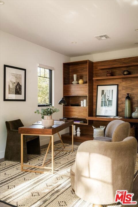 7806 Henefer Avenue, Los Angeles, CA 90045