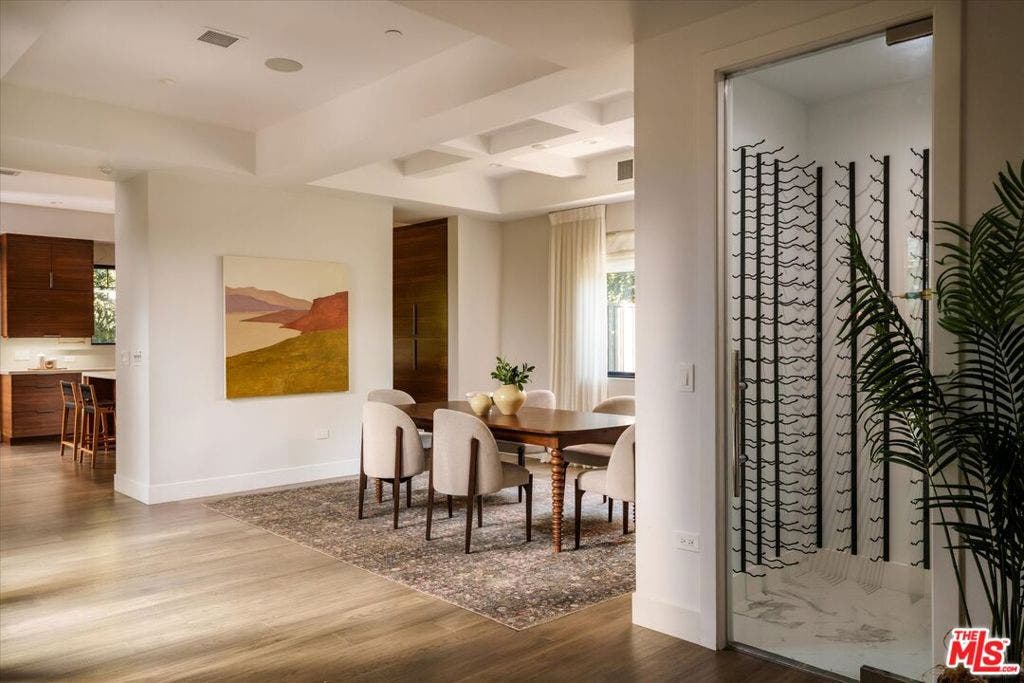 7806 Henefer Avenue, Los Angeles, CA 90045