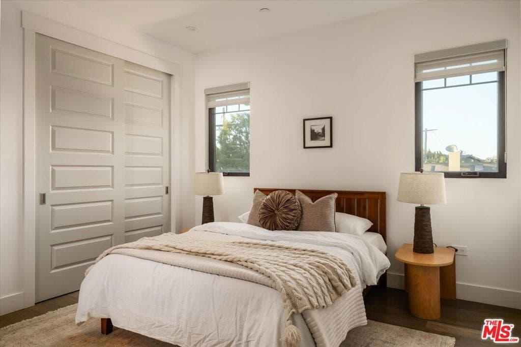 7806 Henefer Avenue, Los Angeles, CA 90045