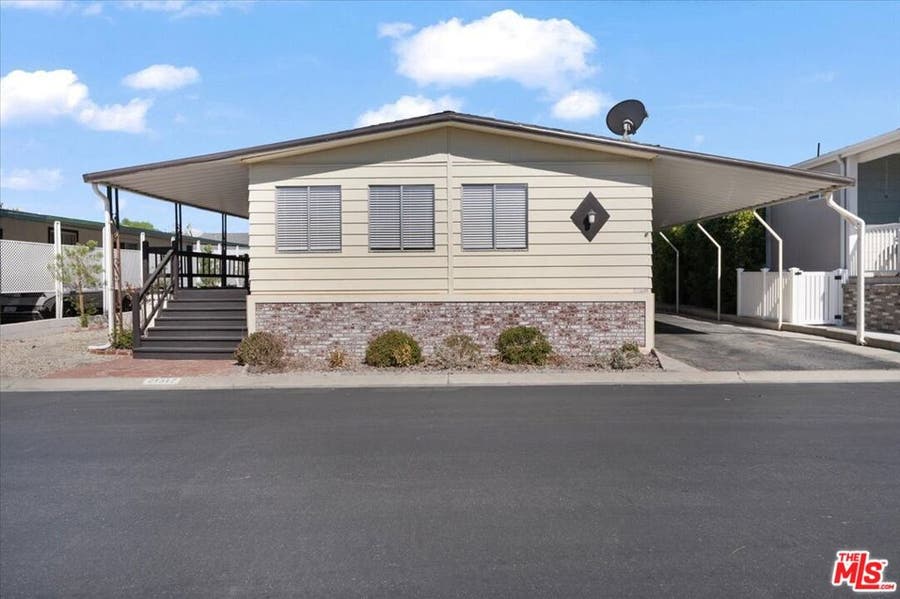 Property photo for 21317 Blue Curl Way, #230, Canyon Country, CA