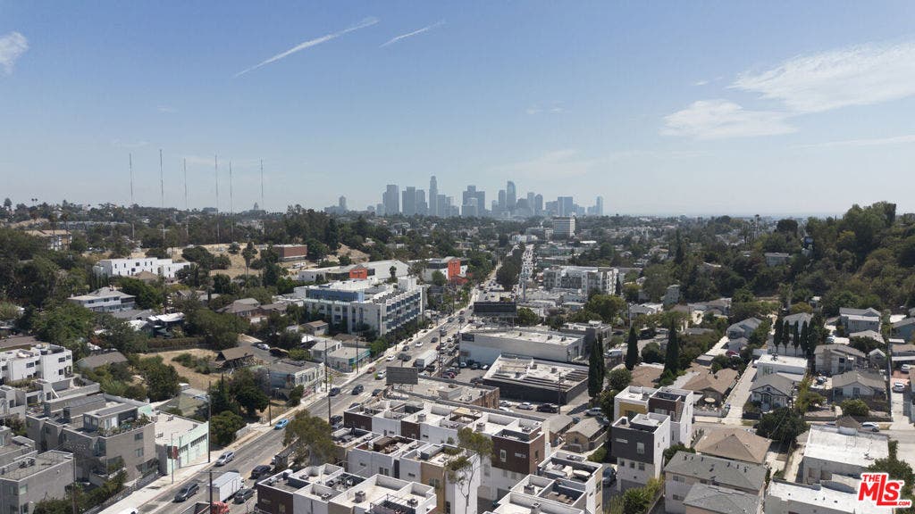 2213 Selig Drive, Los Angeles, CA 90026