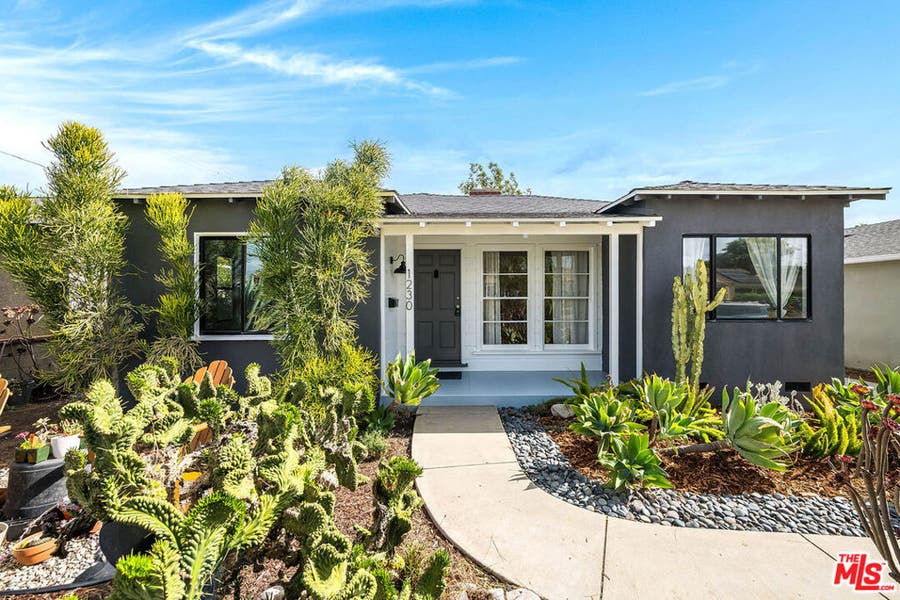 Property photo for 1230 N Niagara Street, Burbank, CA