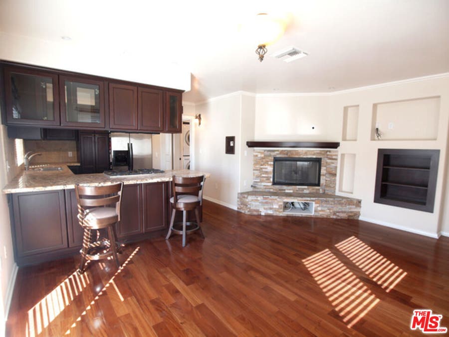Property photo for 1644 Hi Point, Los Angeles, CA