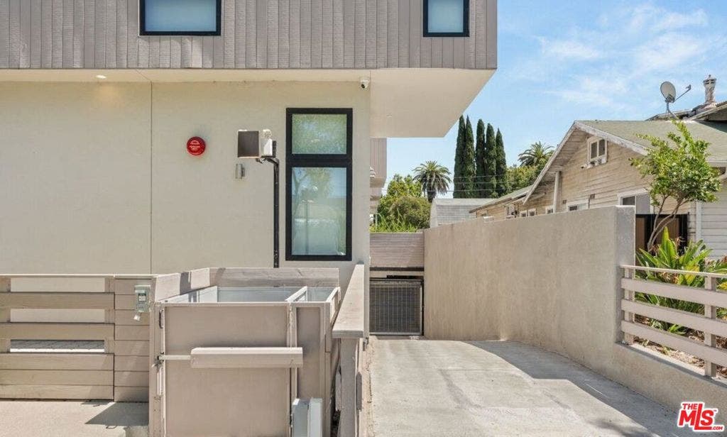 3808 College Avenue, Culver City, CA 90232