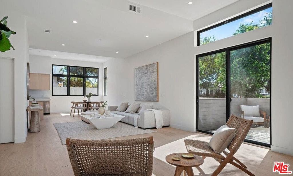 3808 College Avenue, Culver City, CA 90232