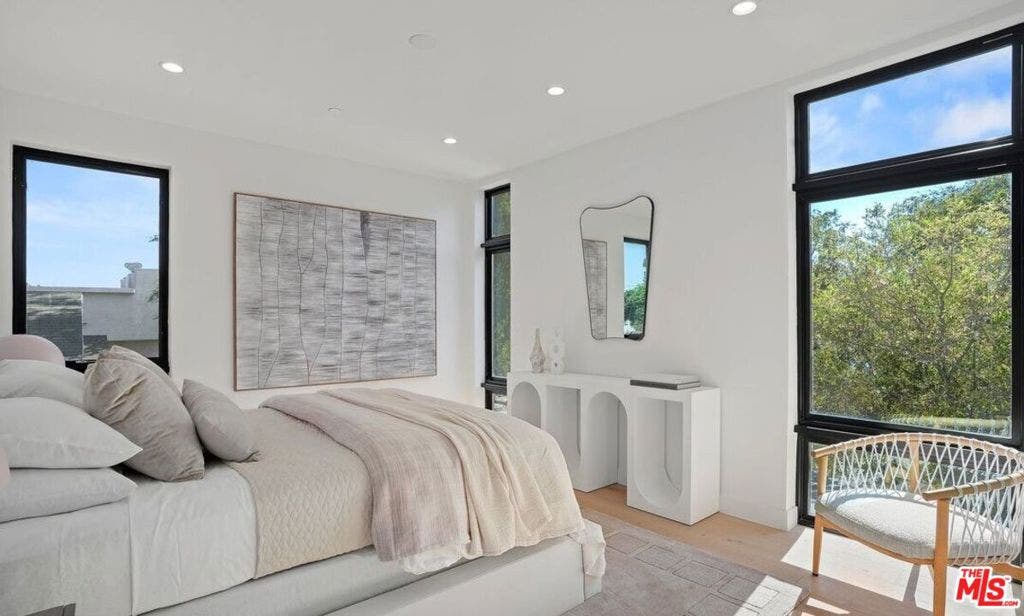3808 College Avenue, Culver City, CA 90232