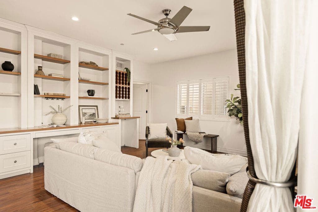 2486 S Centinela Avenue, #303, Los Angeles, CA 90064 2486 S Centinela Avenue, #303, Los Angeles, CA 90064
