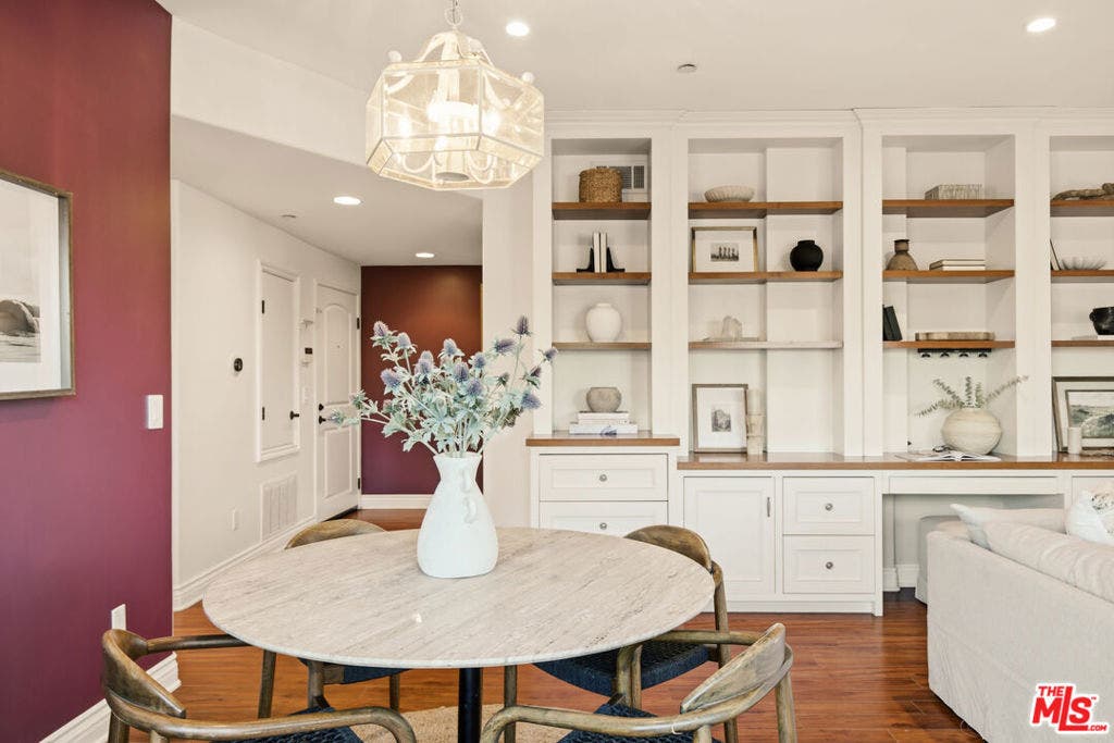 2486 S Centinela Avenue, #303, Los Angeles, CA 90064 2486 S Centinela Avenue, #303, Los Angeles, CA 90064