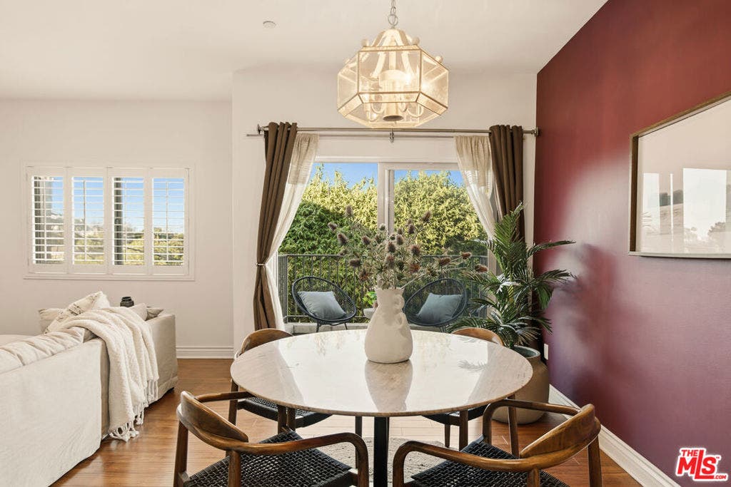 2486 S Centinela Avenue, #303, Los Angeles, CA 90064 2486 S Centinela Avenue, #303, Los Angeles, CA 90064