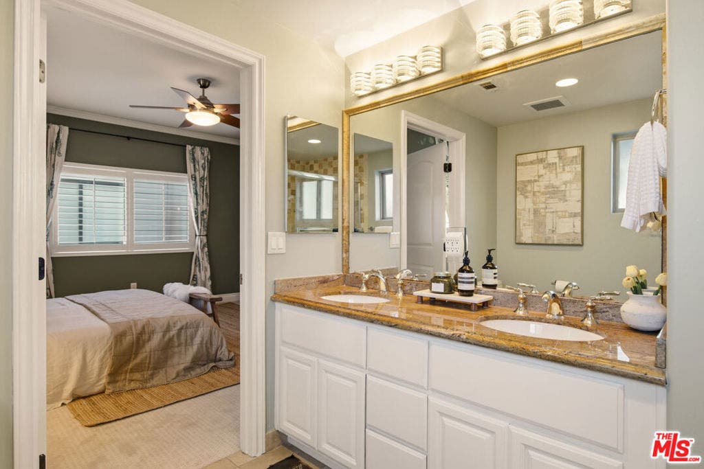 2486 S Centinela Avenue, #303, Los Angeles, CA 90064 2486 S Centinela Avenue, #303, Los Angeles, CA 90064