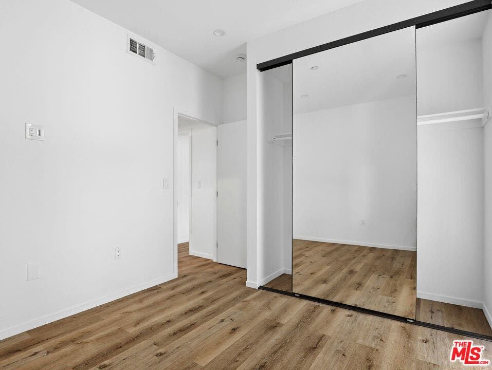 660 N Mariposa Avenue, Los Angeles, CA 90004 660 N Mariposa Avenue, Los Angeles, CA 90004