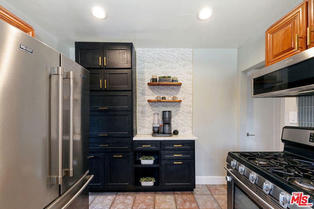 719 Columbia Place, Torrance, CA 90501 719 Columbia Place, Torrance, CA 90501