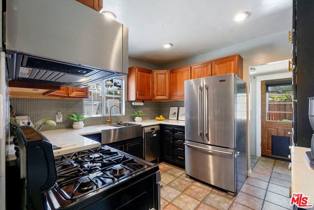 719 Columbia Place, Torrance, CA 90501 719 Columbia Place, Torrance, CA 90501