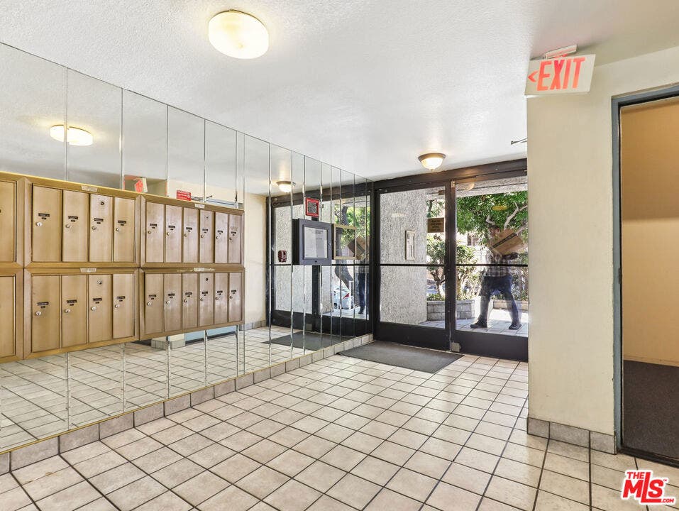 1519 N Martel Avenue, #306, Los Angeles, CA 90046 1519 N Martel Avenue, #306, Los Angeles, CA 90046