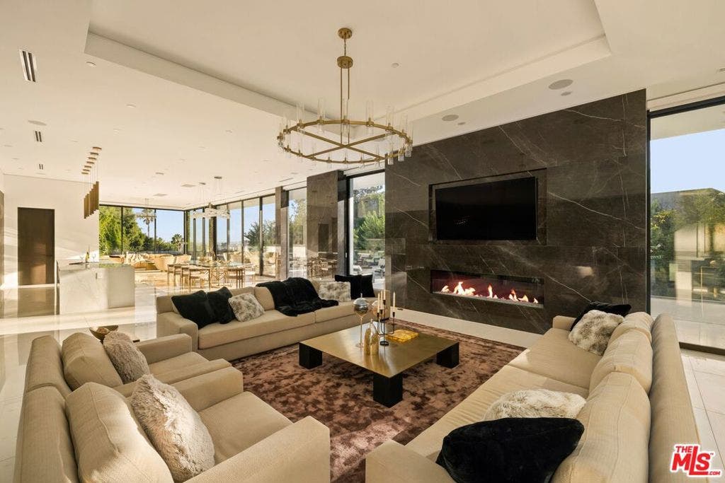677 Nimes Road, Los Angeles, CA 90077 677 Nimes Road, Los Angeles, CA 90077