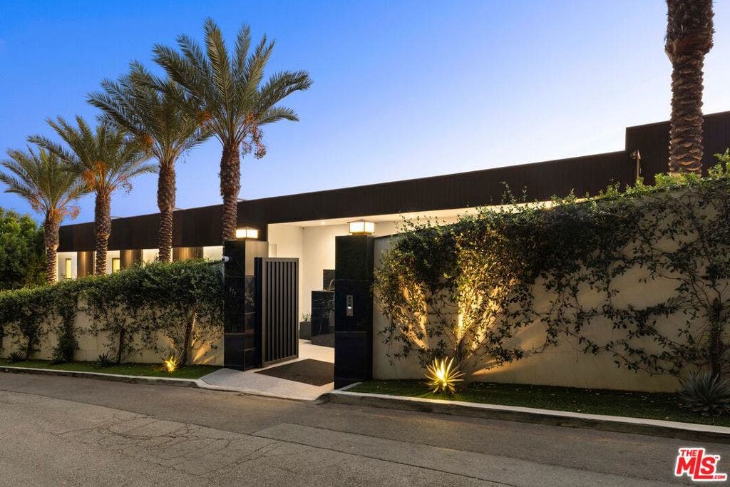 677 Nimes Road, Los Angeles, CA 90077 677 Nimes Road, Los Angeles, CA 90077