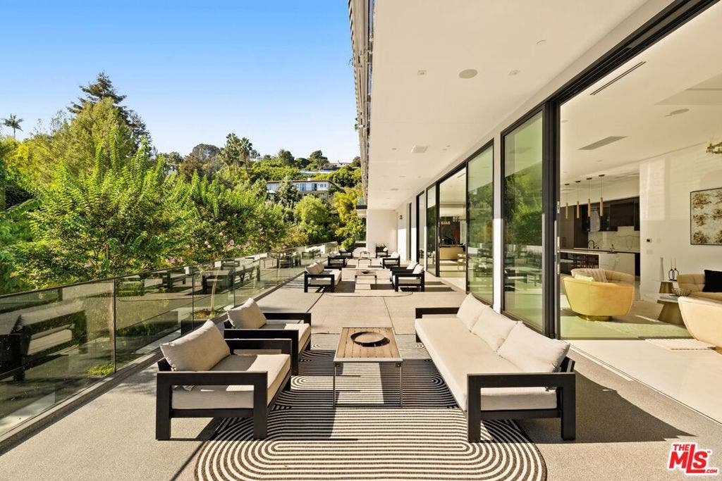 677 Nimes Road, Los Angeles, CA 90077 677 Nimes Road, Los Angeles, CA 90077