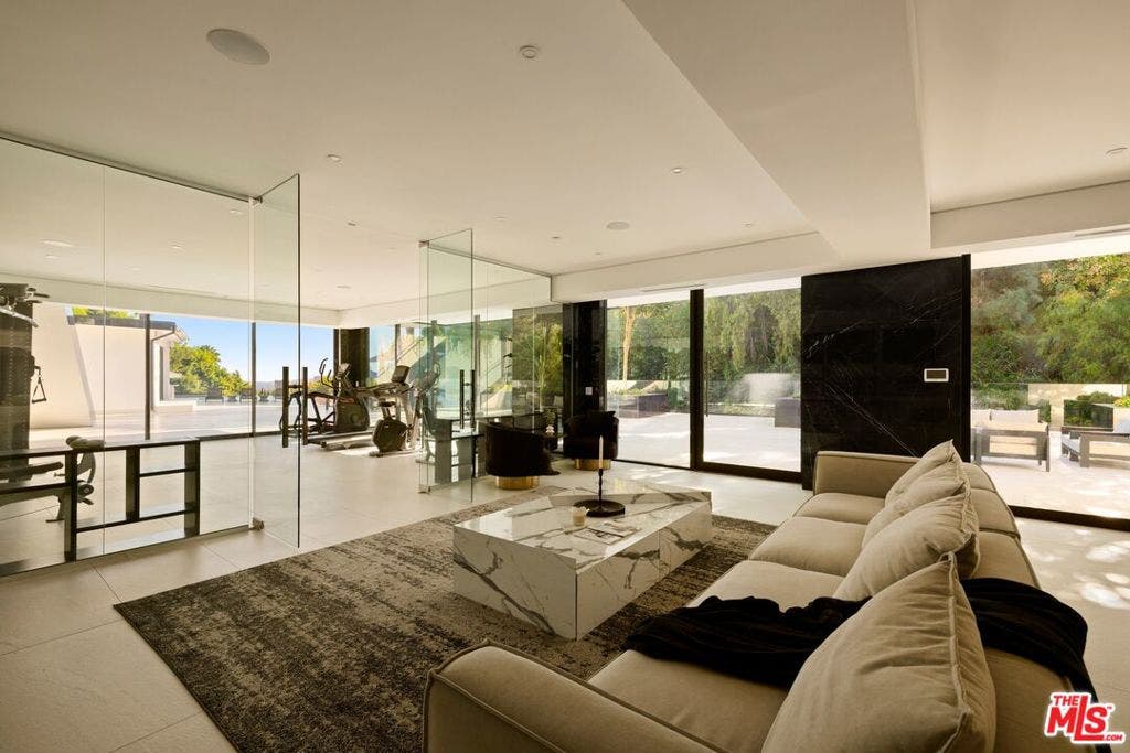 677 Nimes Road, Los Angeles, CA 90077 677 Nimes Road, Los Angeles, CA 90077