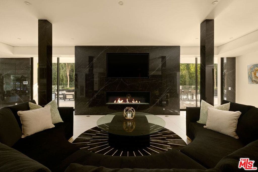 677 Nimes Road, Los Angeles, CA 90077 677 Nimes Road, Los Angeles, CA 90077