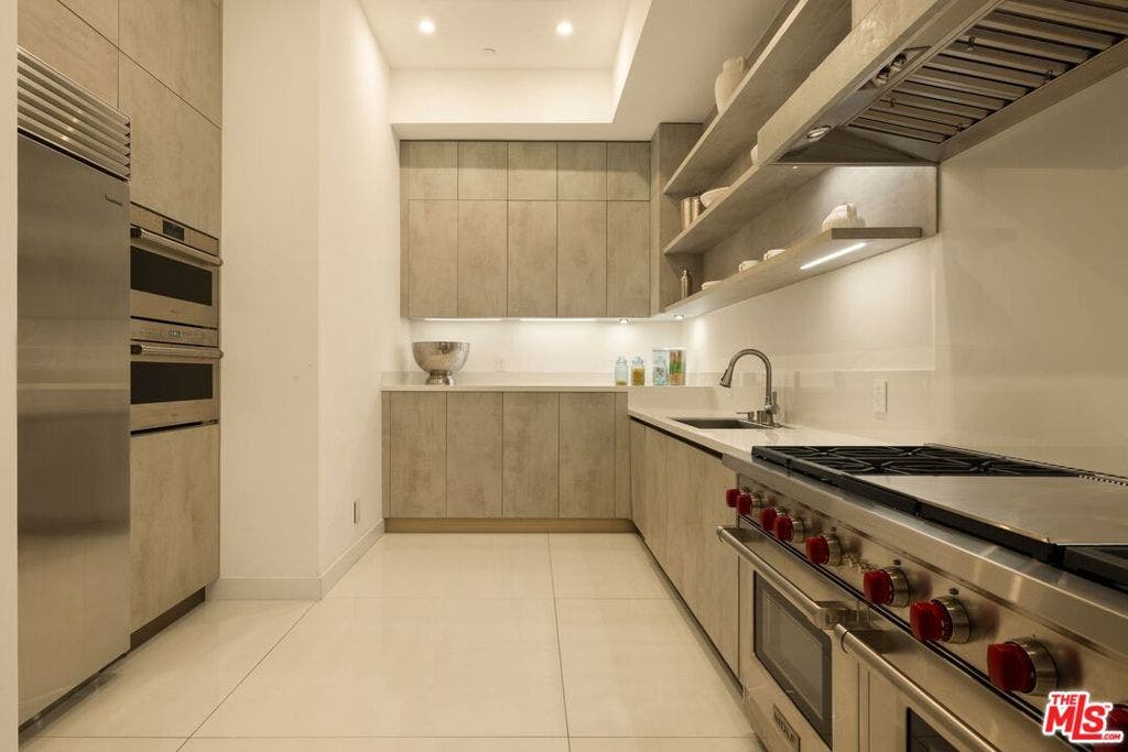677 Nimes Road, Los Angeles, CA 90077 677 Nimes Road, Los Angeles, CA 90077