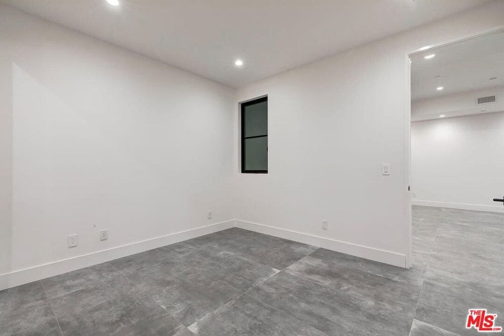 500 Chapala Drive, Pacific Palisades, CA 90272