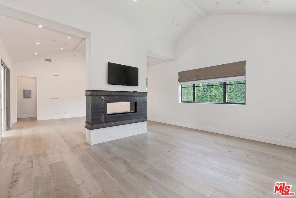 500 Chapala Drive, Pacific Palisades, CA 90272