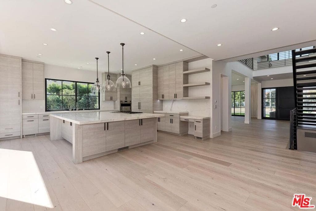500 Chapala Drive, Pacific Palisades, CA 90272