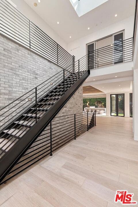 500 Chapala Drive, Pacific Palisades, CA 90272