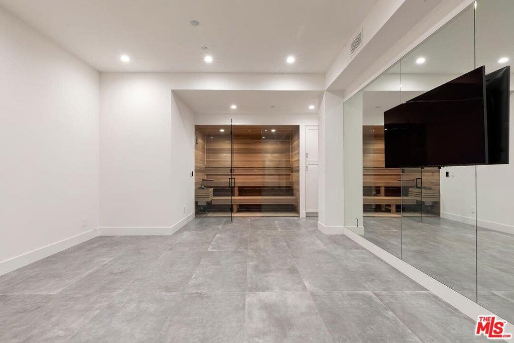 500 Chapala Drive, Pacific Palisades, CA 90272