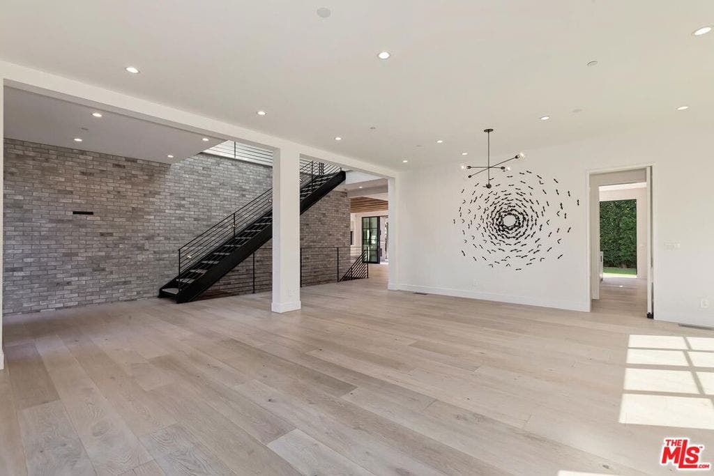 500 Chapala Drive, Pacific Palisades, CA 90272