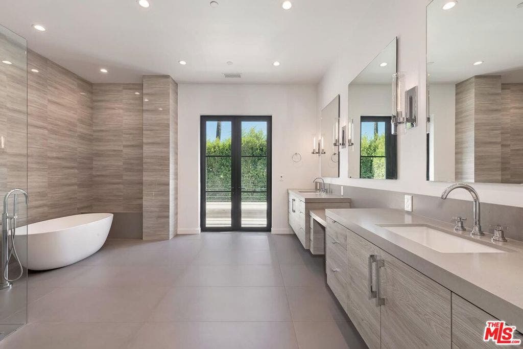 500 Chapala Drive, Pacific Palisades, CA 90272