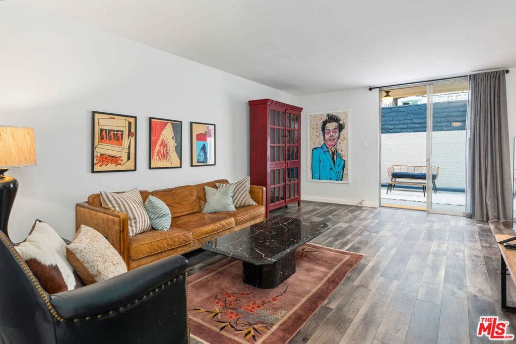 320 S Gramercy Place, #105, Los Angeles, CA 90020 320 S Gramercy Place, #105, Los Angeles, CA 90020
