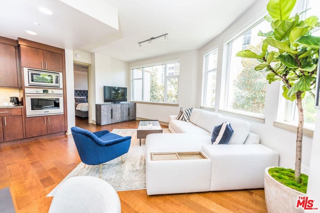 10700 Wilshire Boulevard, #209, Los Angeles, CA 90024 10700 Wilshire Boulevard, #209, Los Angeles, CA 90024