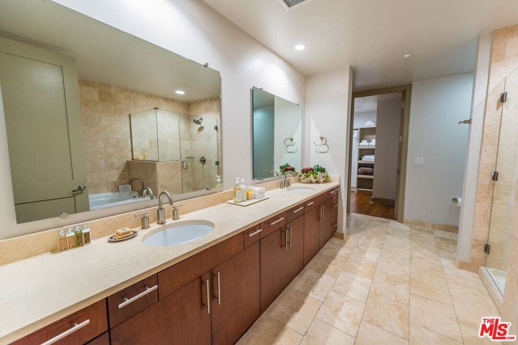 10700 Wilshire Boulevard, #209, Los Angeles, CA 90024 10700 Wilshire Boulevard, #209, Los Angeles, CA 90024