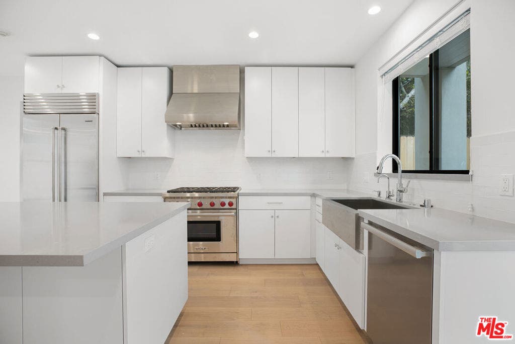 622 Brooks Avenue, Venice, CA 90291 622 Brooks Avenue, Venice, CA 90291