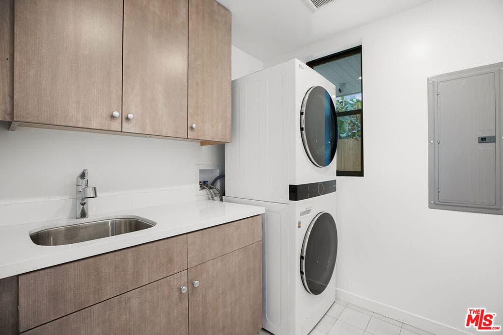 622 Brooks Avenue, Venice, CA 90291 622 Brooks Avenue, Venice, CA 90291