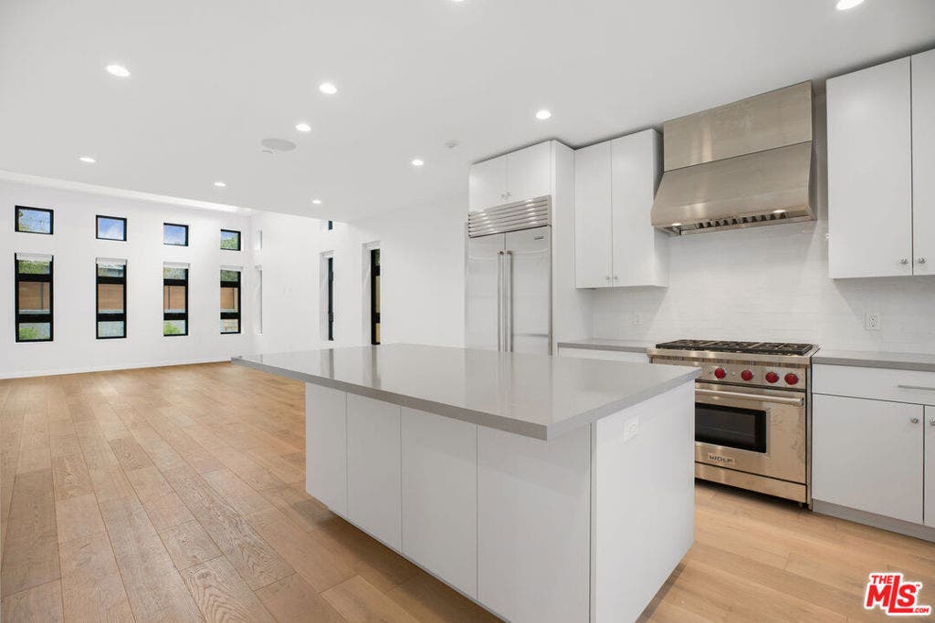 622 Brooks Avenue, Venice, CA 90291 622 Brooks Avenue, Venice, CA 90291