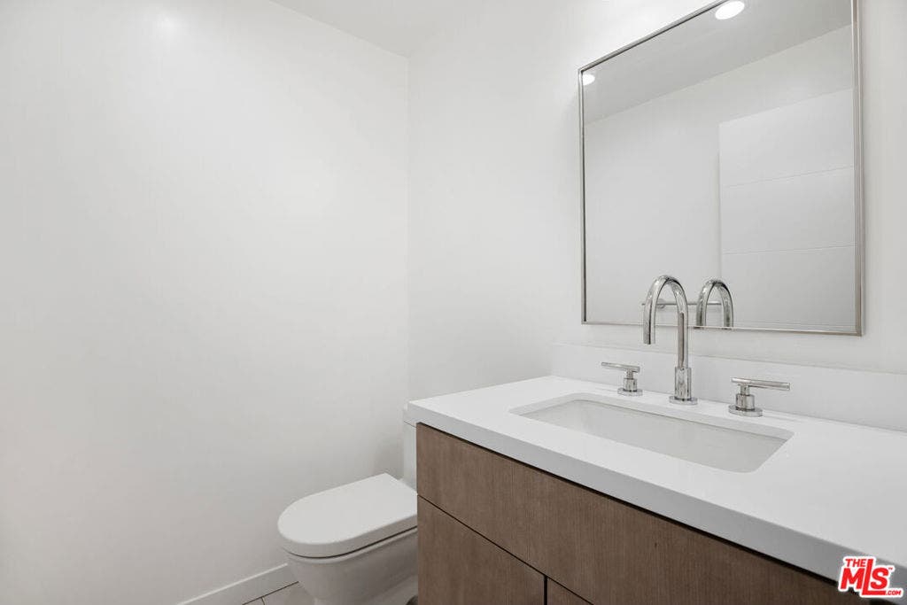 622 Brooks Avenue, Venice, CA 90291 622 Brooks Avenue, Venice, CA 90291
