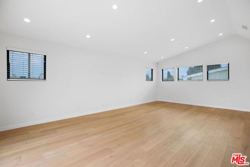 622 Brooks Avenue, Venice, CA 90291 622 Brooks Avenue, Venice, CA 90291