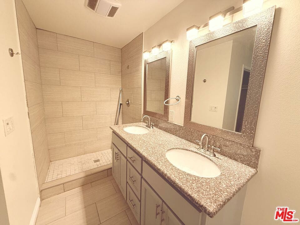 1745 W Vernon Avenue, #3, Los Angeles, CA 90062 1745 W Vernon Avenue, #3, Los Angeles, CA 90062