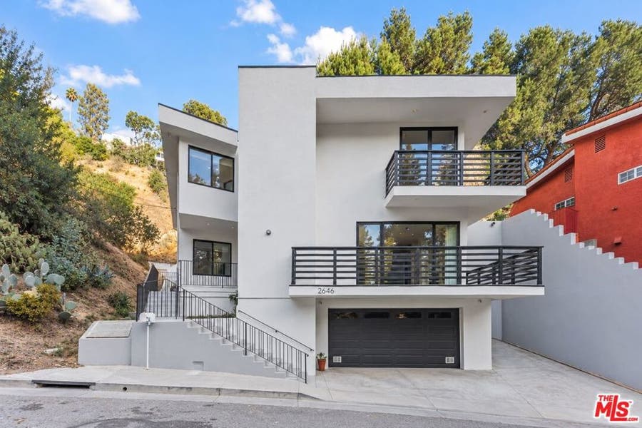 Property photo for 2646 Rinconia Drive, Los Angeles, CA