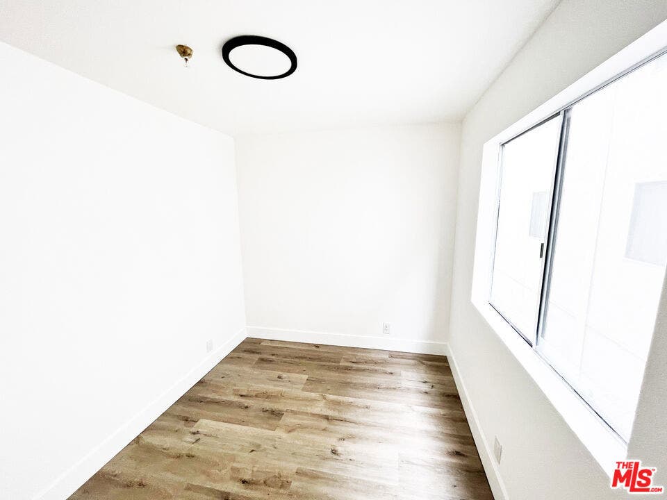 11430 Cedar Avenue, #6, Hawthorne, CA 90250 11430 Cedar Avenue, #6, Hawthorne, CA 90250