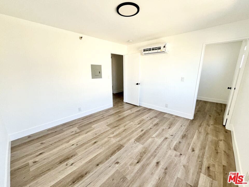 11430 Cedar Avenue, #6, Hawthorne, CA 90250 11430 Cedar Avenue, #6, Hawthorne, CA 90250