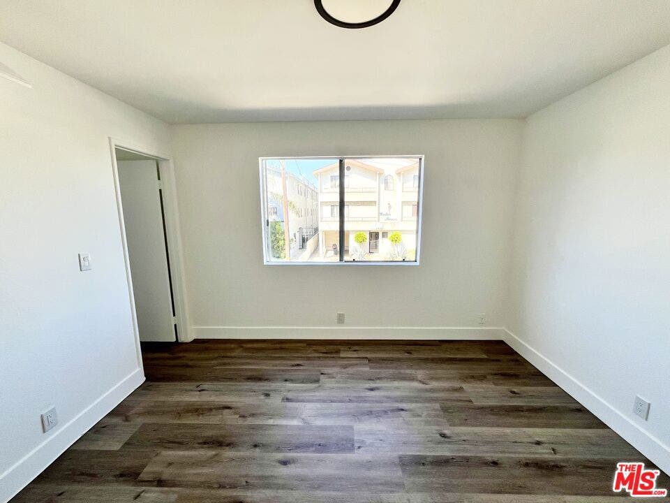 11430 Cedar Avenue, #6, Hawthorne, CA 90250 11430 Cedar Avenue, #6, Hawthorne, CA 90250