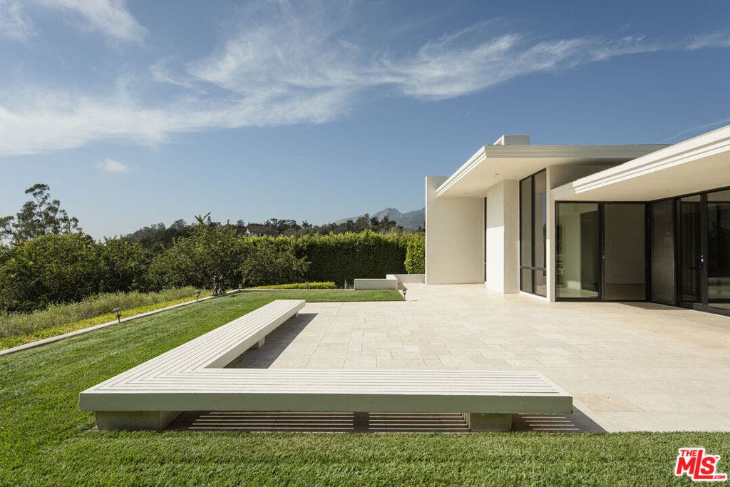 346 Woodley Road, Santa Barbara, CA 93108 346 Woodley Road, Santa Barbara, CA 93108