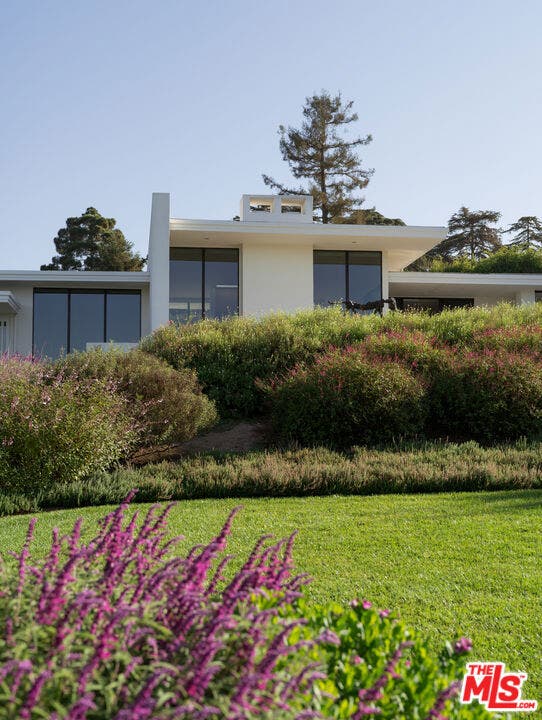346 Woodley Road, Santa Barbara, CA 93108 346 Woodley Road, Santa Barbara, CA 93108