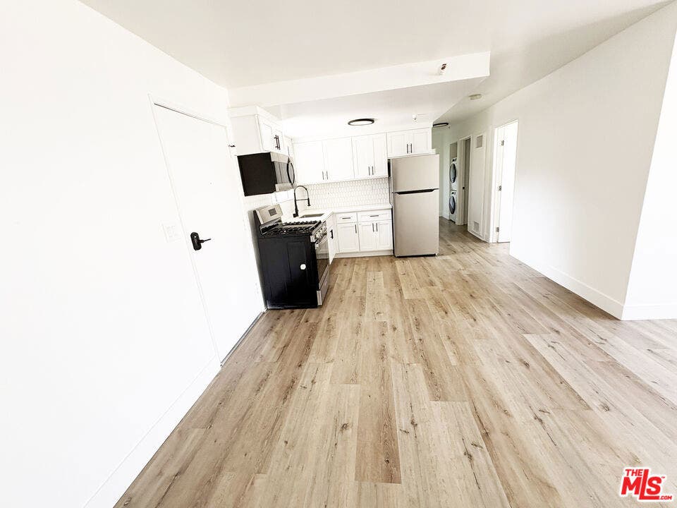 11430 Cedar Avenue, #7, Hawthorne, CA 90250 11430 Cedar Avenue, #7, Hawthorne, CA 90250
