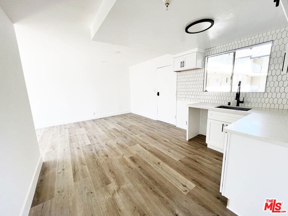 11430 Cedar Avenue, #7, Hawthorne, CA 90250 11430 Cedar Avenue, #7, Hawthorne, CA 90250