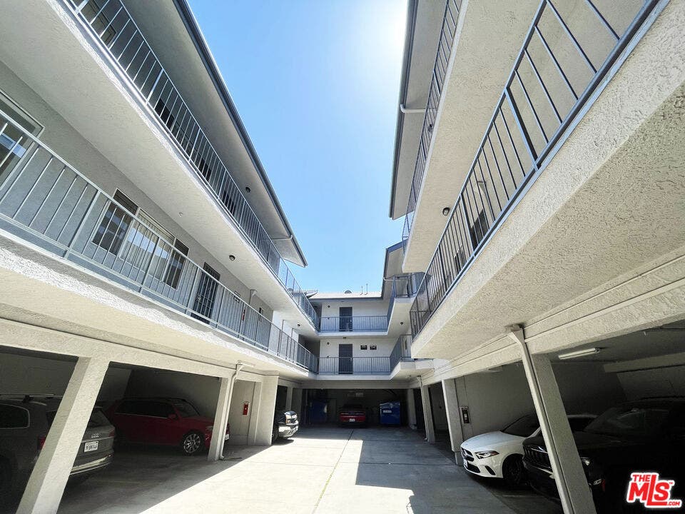 11430 Cedar Avenue, #7, Hawthorne, CA 90250 11430 Cedar Avenue, #7, Hawthorne, CA 90250