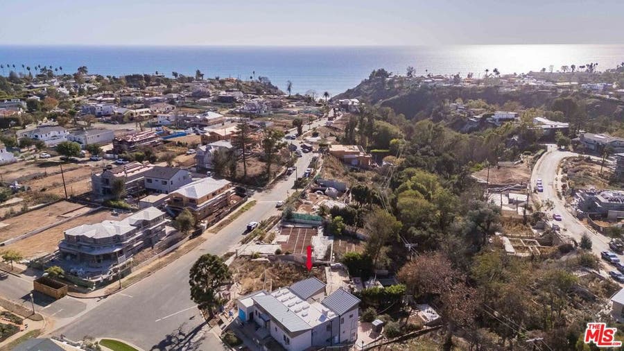 Property photo for 651 Muskingum Avenue, Pacific Palisades, CA